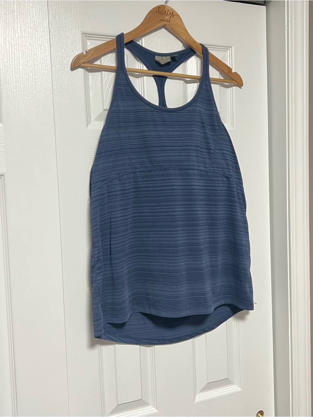 Athleta Swift Reach & Restore Tank Blue Racerback Active Top Large - Picture 2 of 9